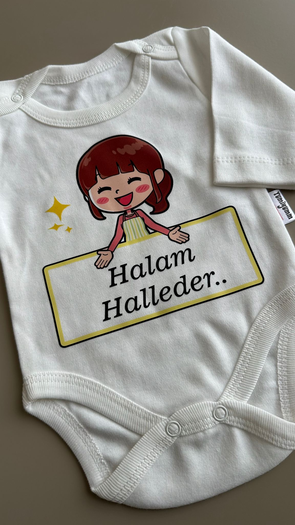 Halam Halleder Baskılı Ekru Uzun Kol Bebek Zıbın