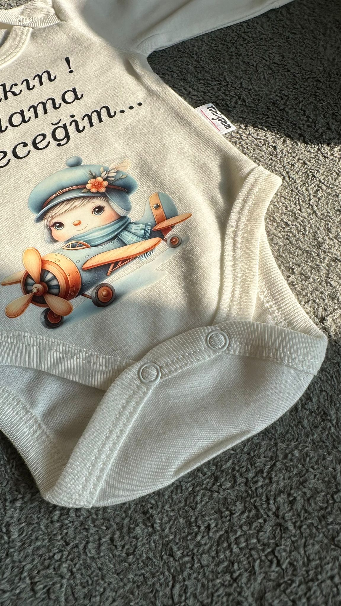 Bırakın Dayıma Gideceğim Baskılı Ekru Uzun Kol Zıbın