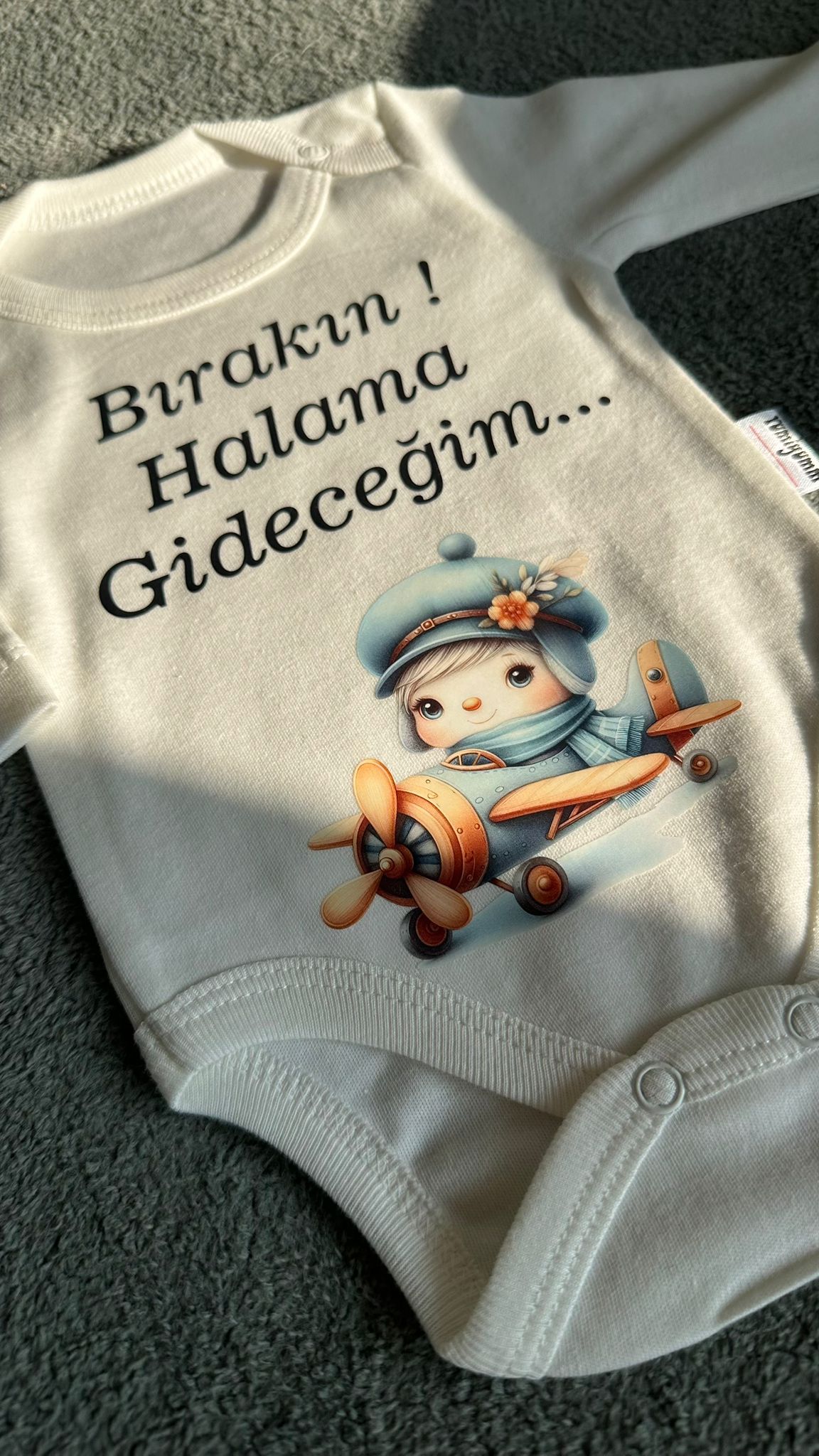 Bırakın Dayıma Gideceğim Baskılı Ekru Uzun Kol Zıbın