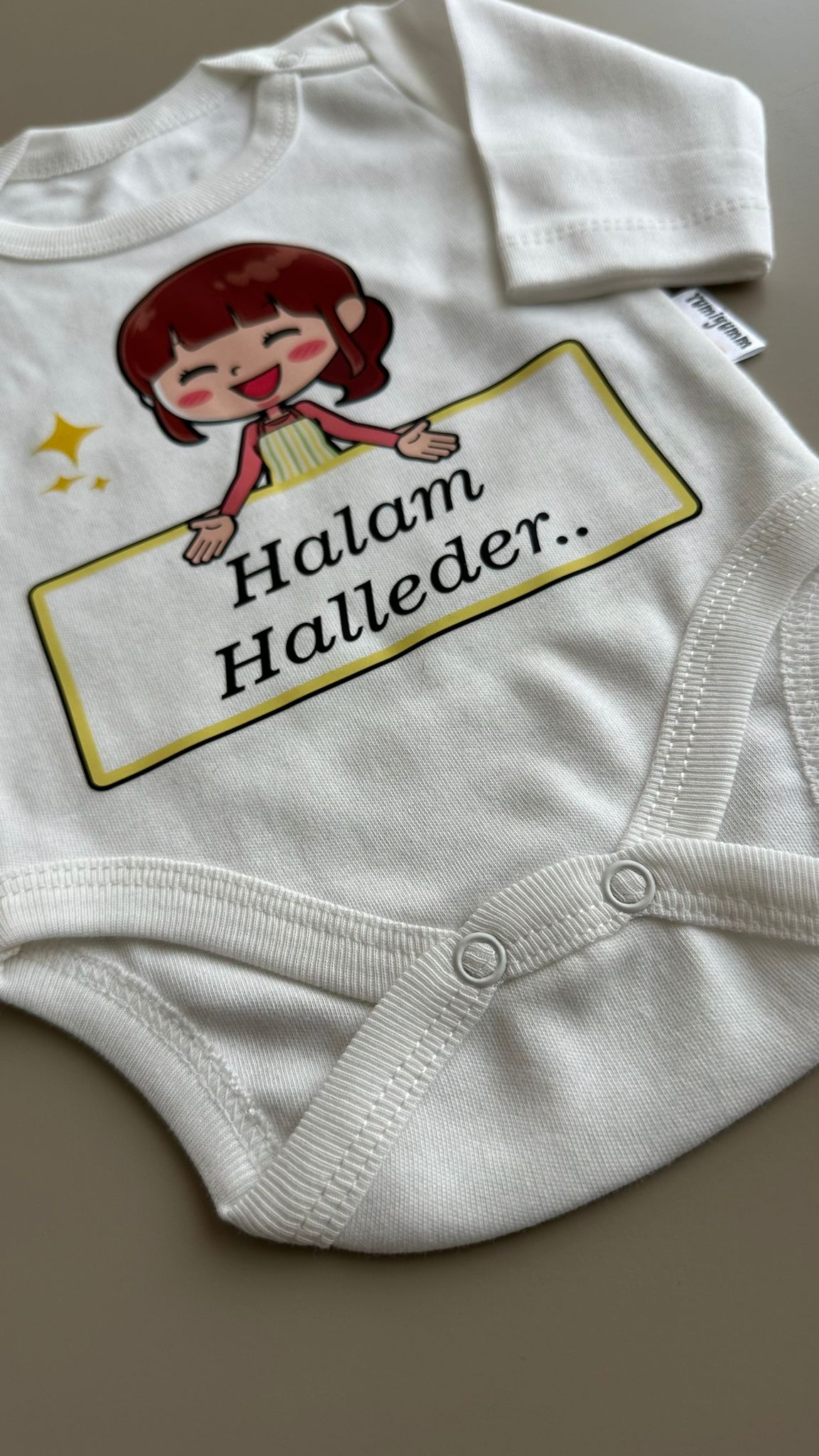 Halam Halleder Baskılı Ekru Uzun Kol Bebek Zıbın