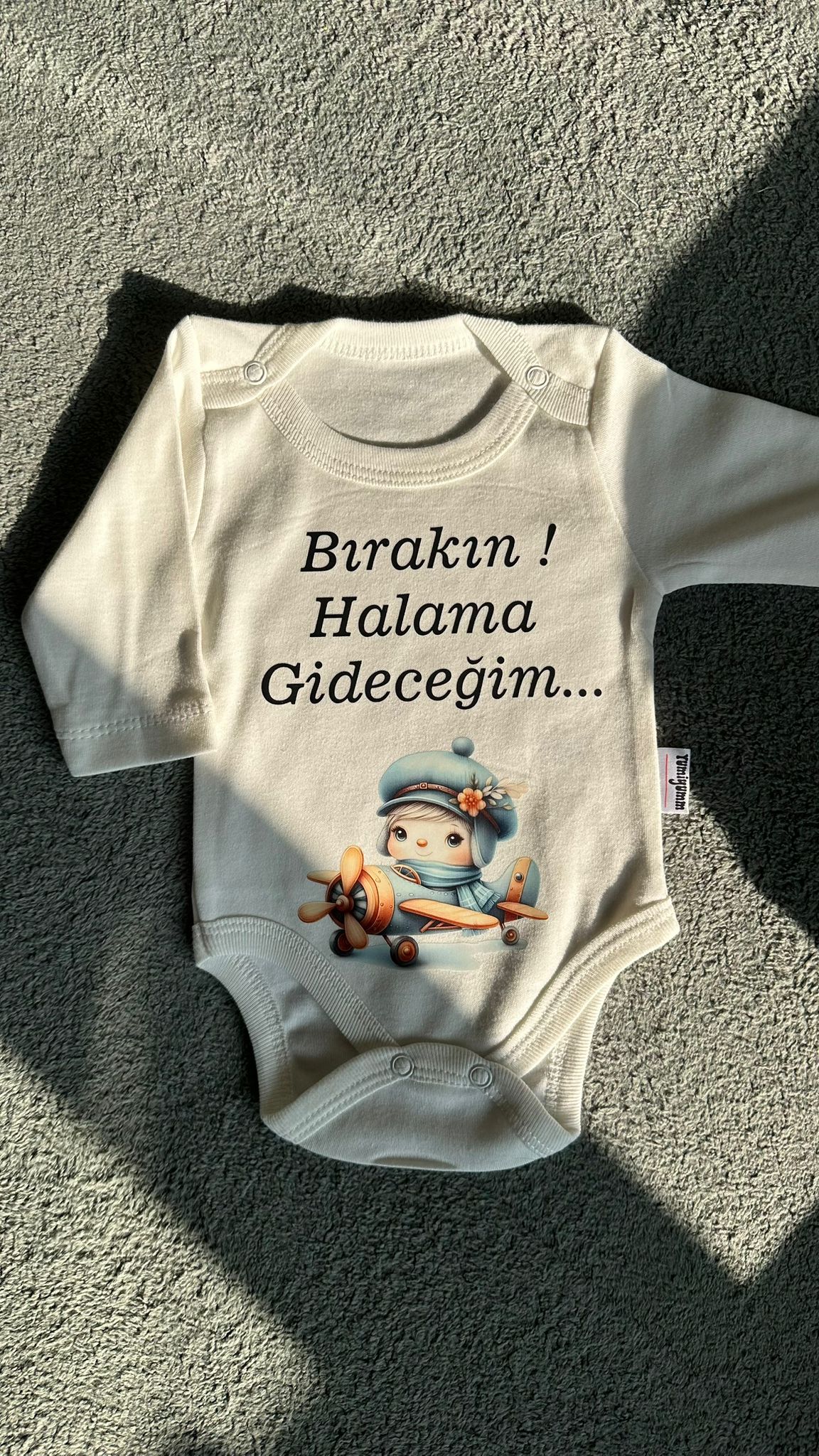 Bırakın Dayıma Gideceğim Baskılı Ekru Uzun Kol Zıbın