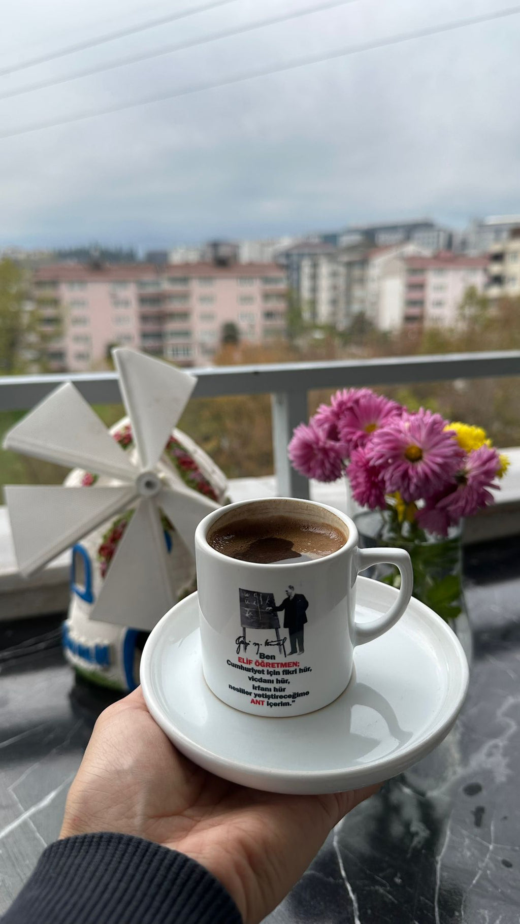 İsme Özel 24 Kasım Öğretmenler Günü Atatürk Baskılı Hediyelik Porselen Kahve Fincan Takımı