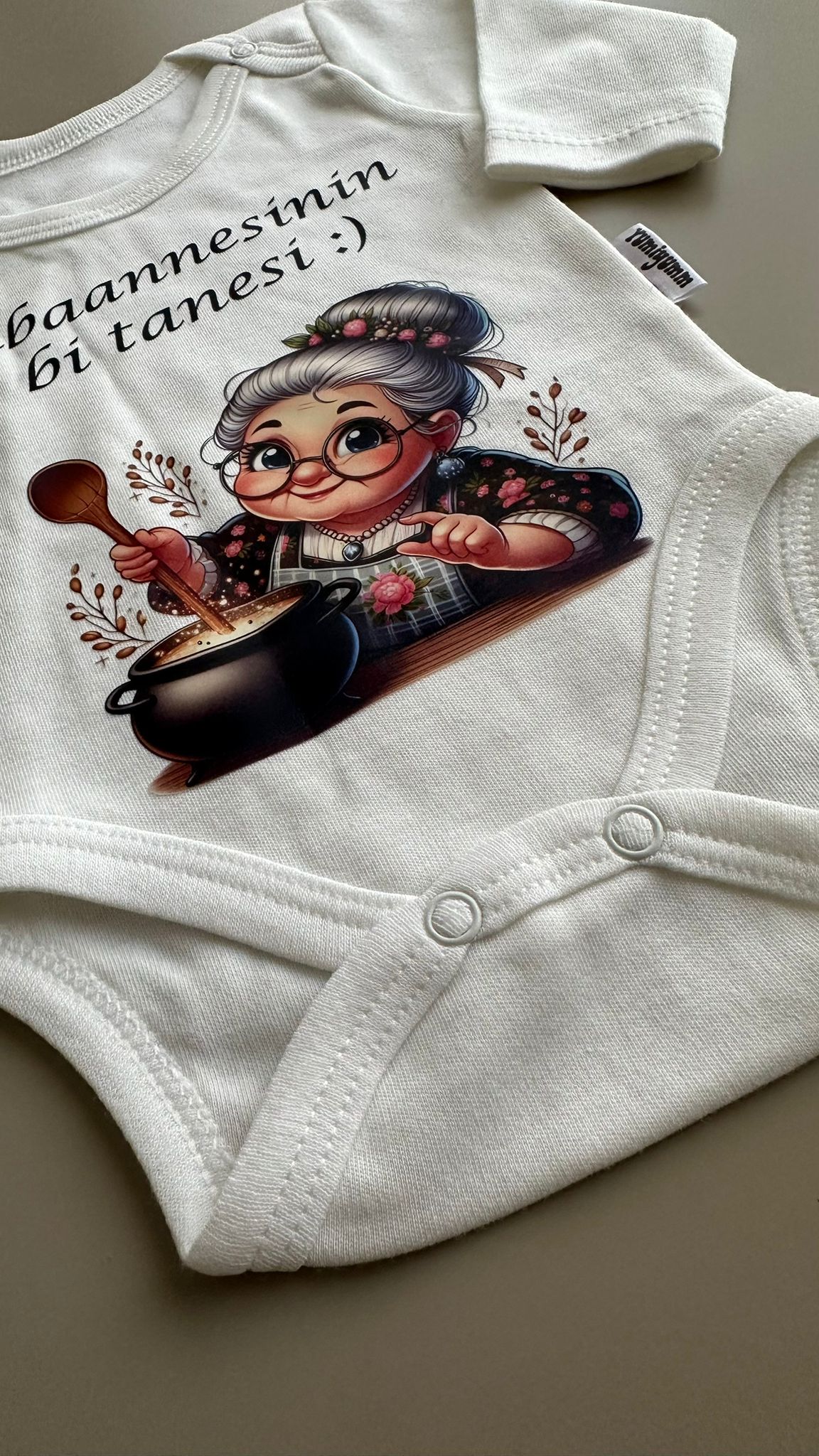 Babaanne Baskılı Ekru Uzun Kol Bebek Zıbın